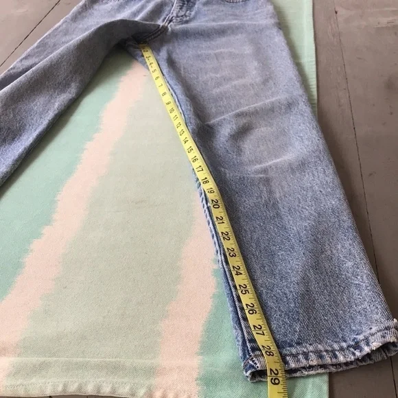 Vintage Sasson High Rise Well Worn Distressed Acid Wash Jeans Size 7 USA Made - Picture 13 of 14
